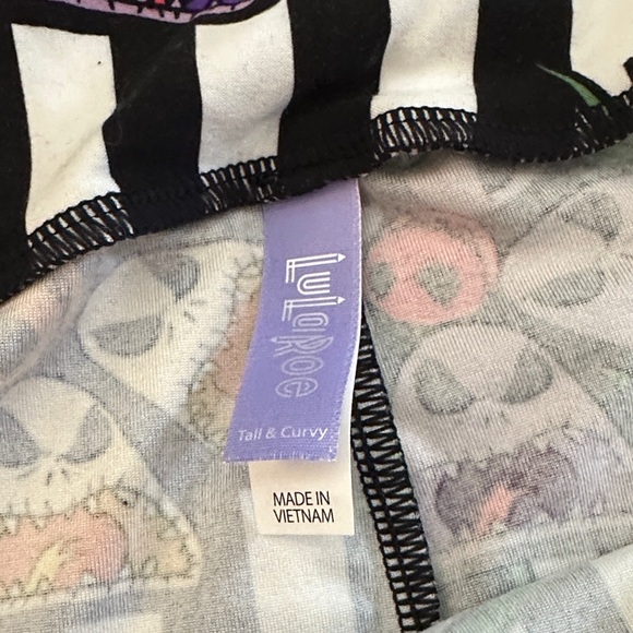 LuLaRoe Black and White Striped Leggings with Nightmare Before Christmas Design - Picture 4 of 4